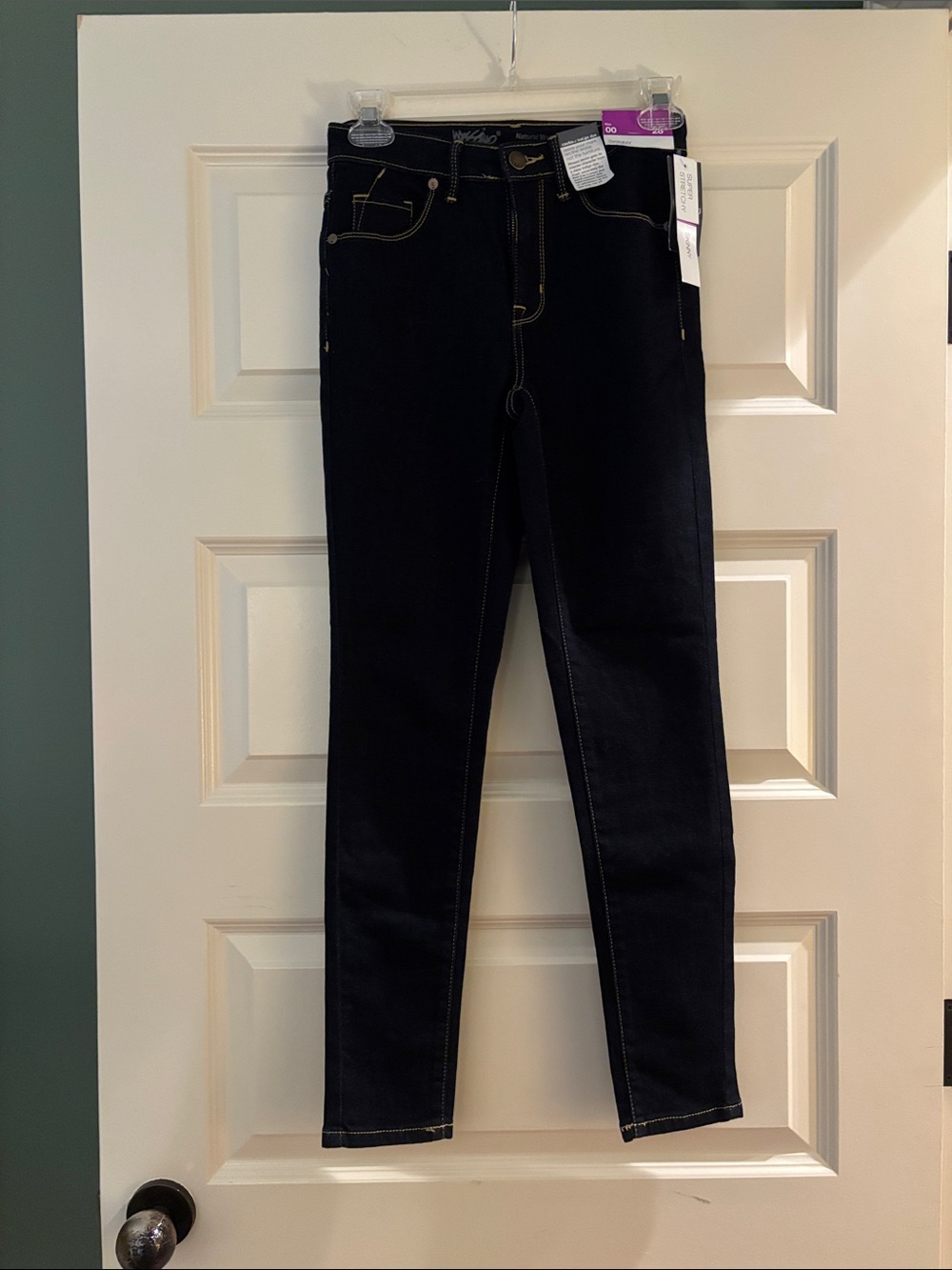 NWT- Massimo/Target Women’s Dark Wash Skinny Jeans - Sleek Stretch Fit